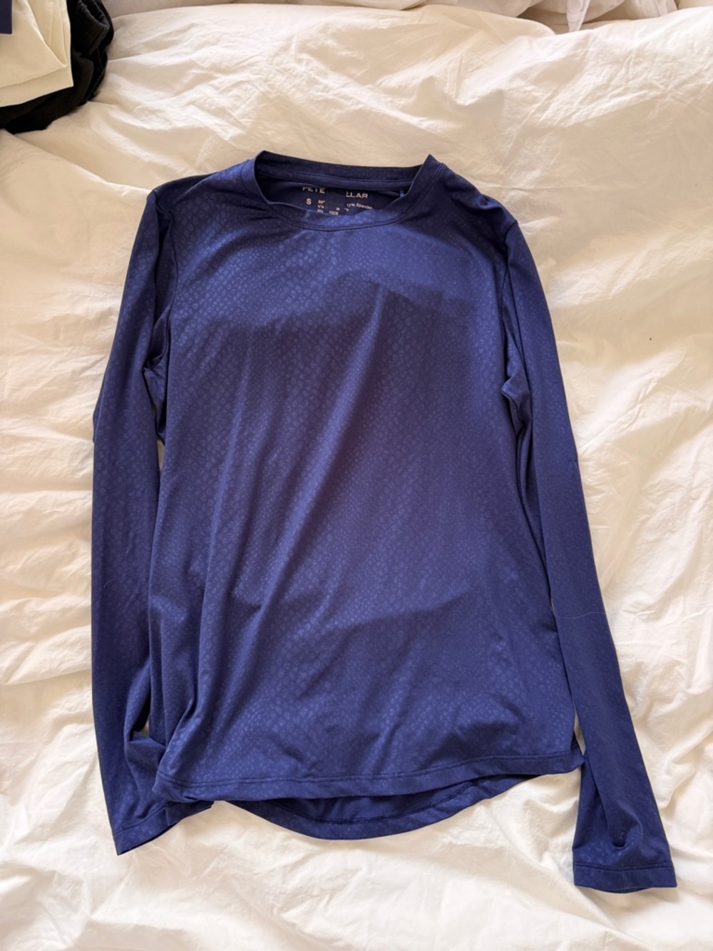 Peter Millar Long Sleeve Tee in Navy Blue